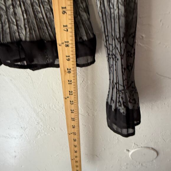 APT. 9 Petite PL Sheer Ruffle Blouse Pleated Gray Black Y2K Grunge Whimsigoth - Picture 7 of 7